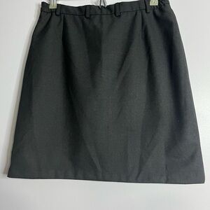 Unbranded fully lined black pencil skirt sz 12